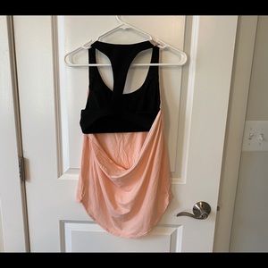 HP🎉 Kendall & Kylie ACTIVEWEAR top w/built in bra